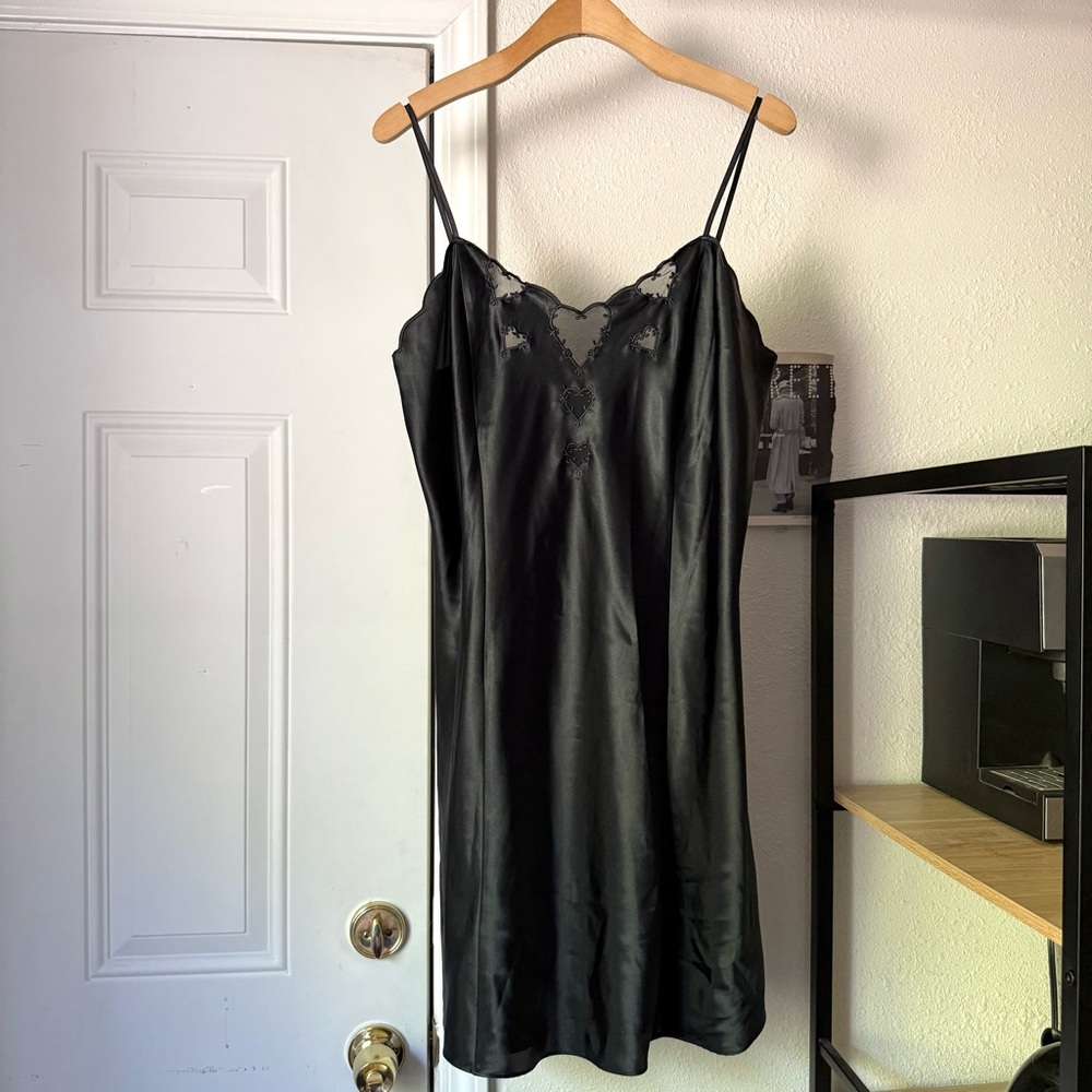 VALERIE STEVENS black satin heart cutout insert embroidered mesh sheer mini slip